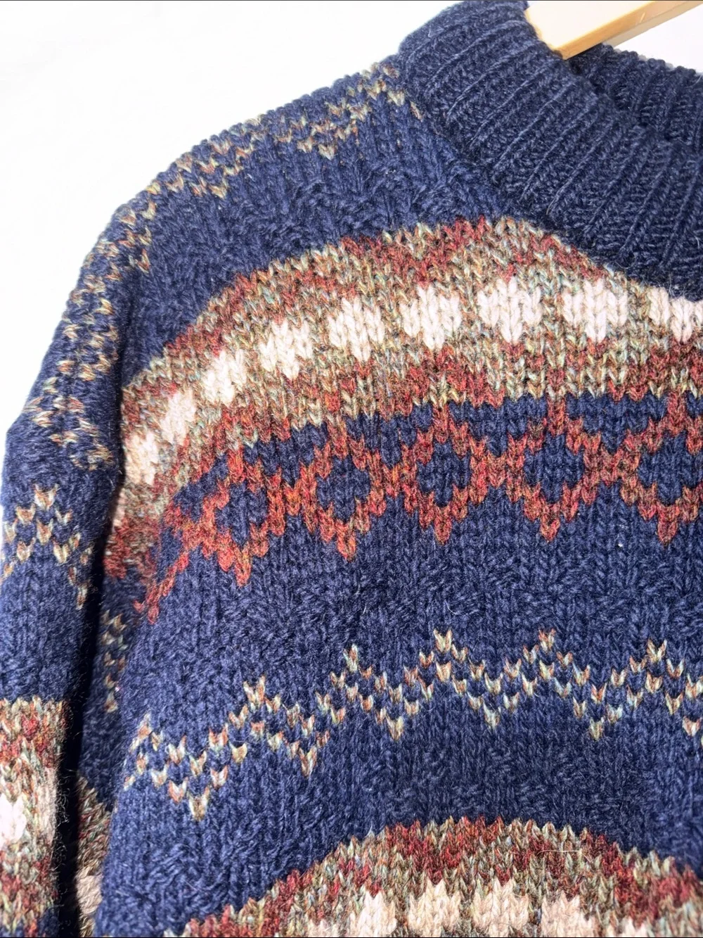 Vintage Icelandic Men's Navy Fair Isle Knit Sweater - Classic Winter Pullover
